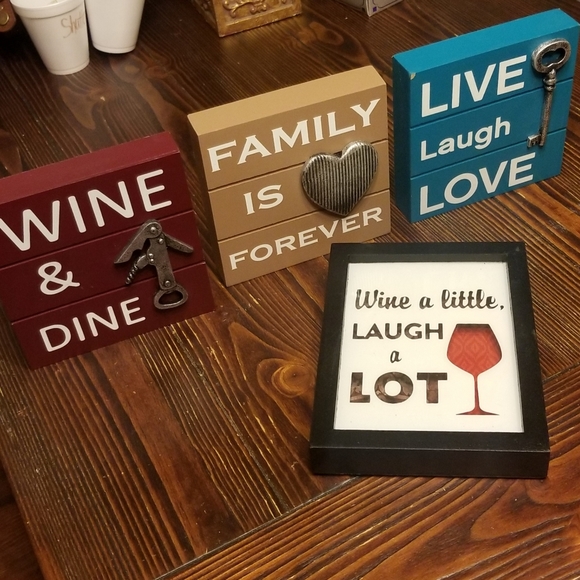 4 pc wall decor - Picture 1 of 1